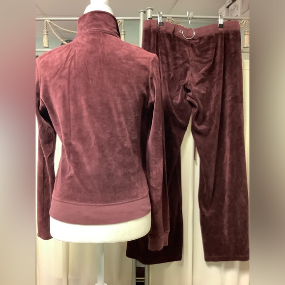 Juicy Couture Maroon Wine Velour Tracksuit - Picture 2 of 14